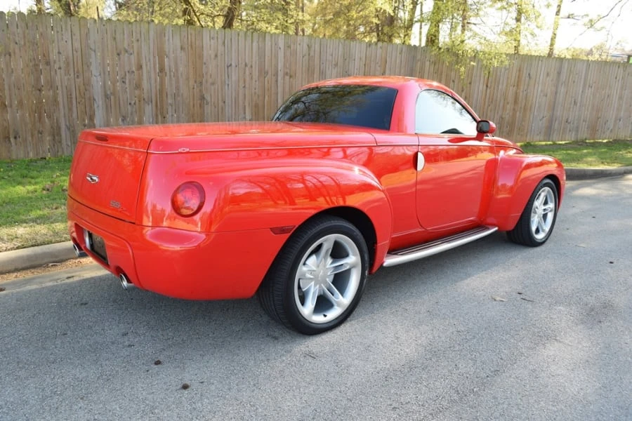 2003 Chevrolet SSR - Image 3 of 10