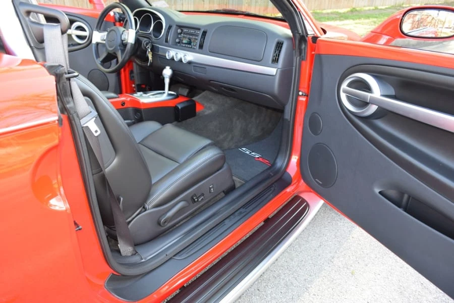 2003 Chevrolet SSR - Image 5 of 10