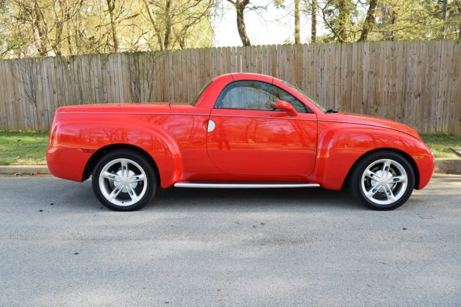 2003 Chevrolet SSR - Image 10 of 10