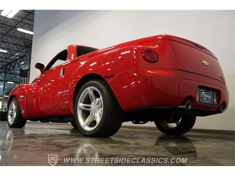 2003 Chevrolet SSR - Image 26 of 31
