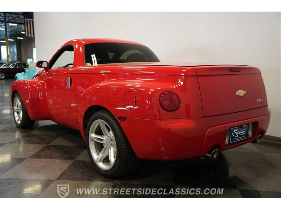 2003 Chevrolet SSR - Image 10 of 31