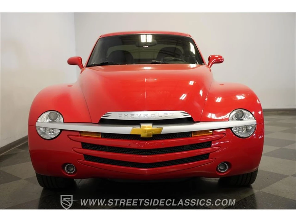 2003 Chevrolet SSR - Image 18 of 31
