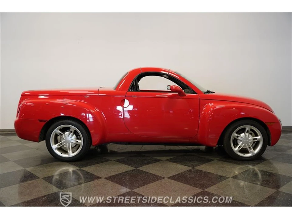 2003 Chevrolet SSR - Image 15 of 31