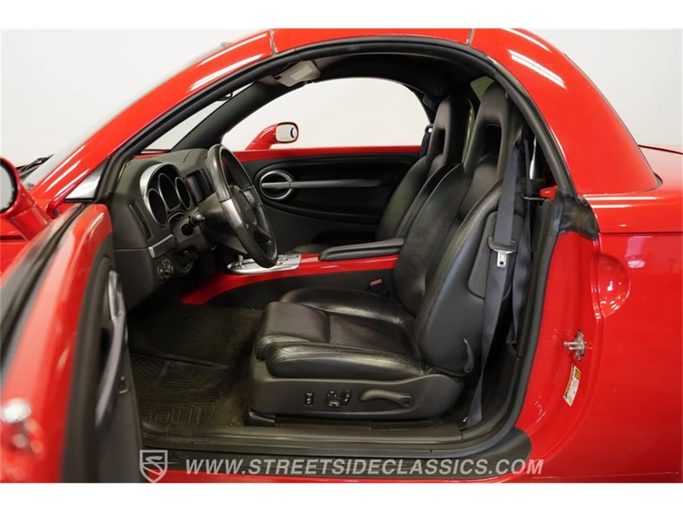 2003 Chevrolet SSR - Image 3 of 31