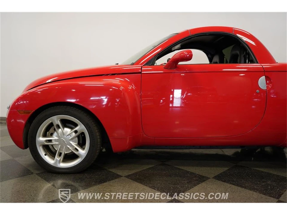 2003 Chevrolet SSR - Image 24 of 31