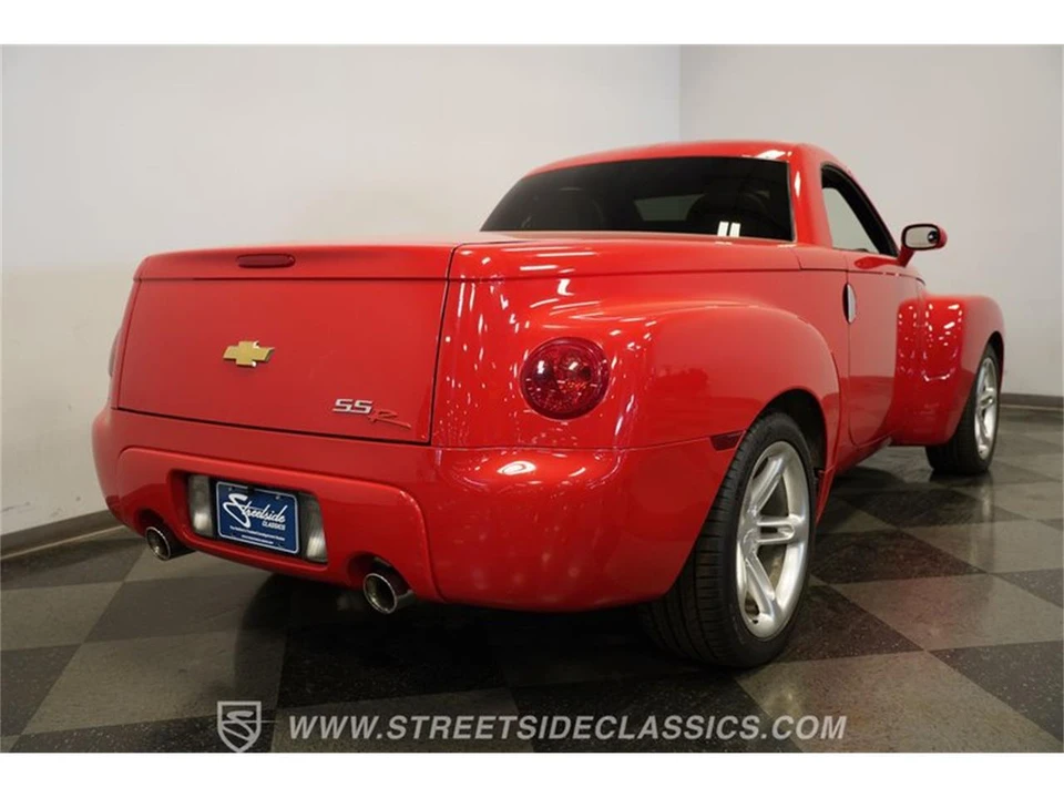 2003 Chevrolet SSR - Image 12 of 31