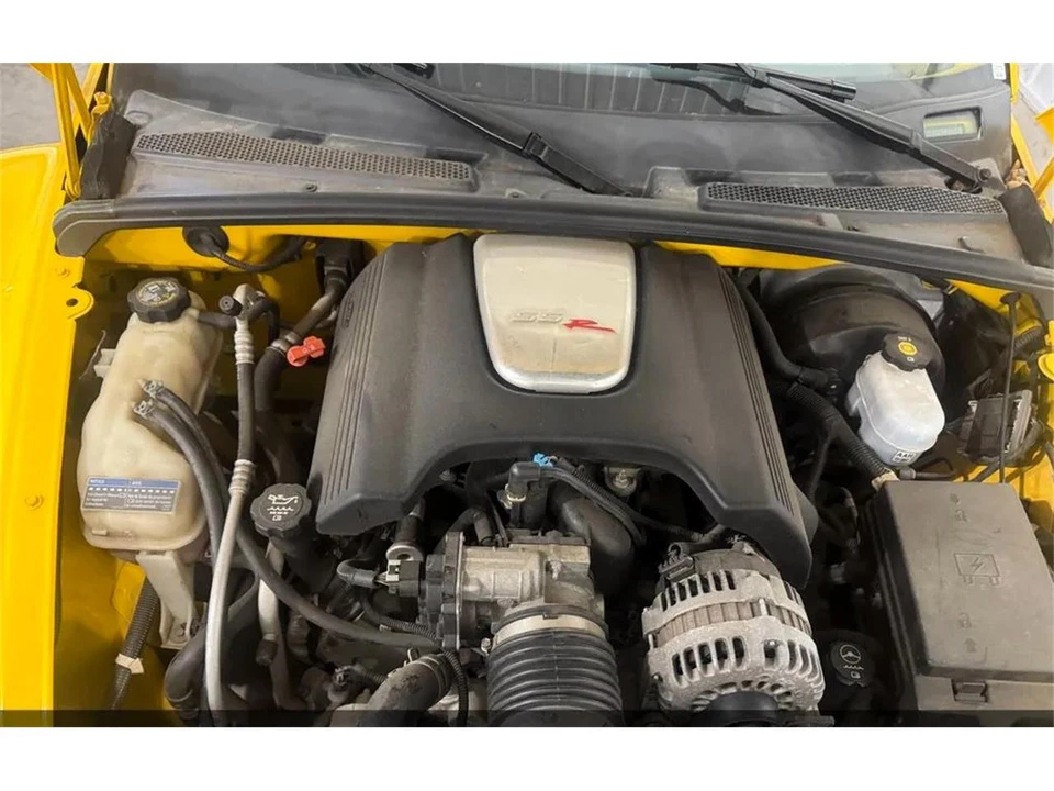 2003 Chevrolet SSR - Image 23 of 26