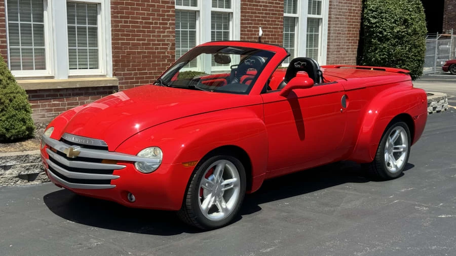 2003 Chevrolet SSR - Image 4 of 12