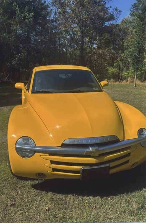 2003 Chevrolet SSR - Image 3 of 4
