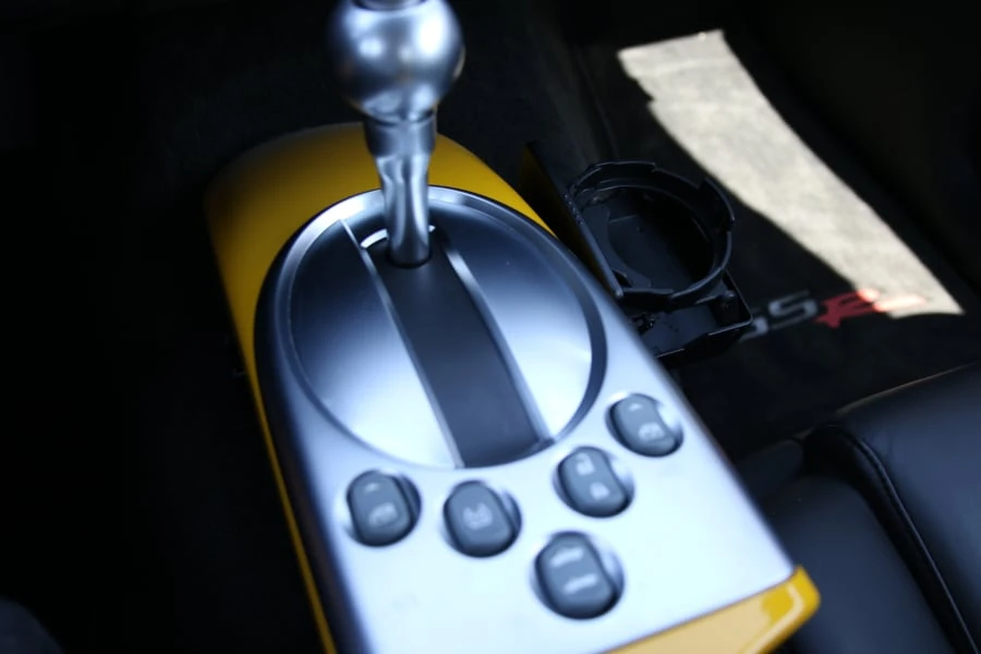 2003 Chevrolet SSR - Image 27 of 31