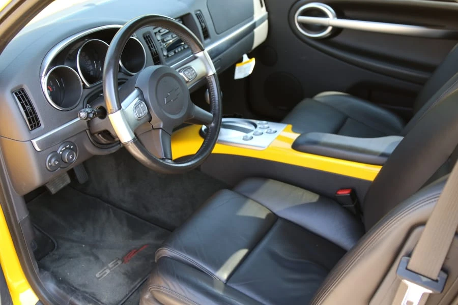 2003 Chevrolet SSR - Image 15 of 31