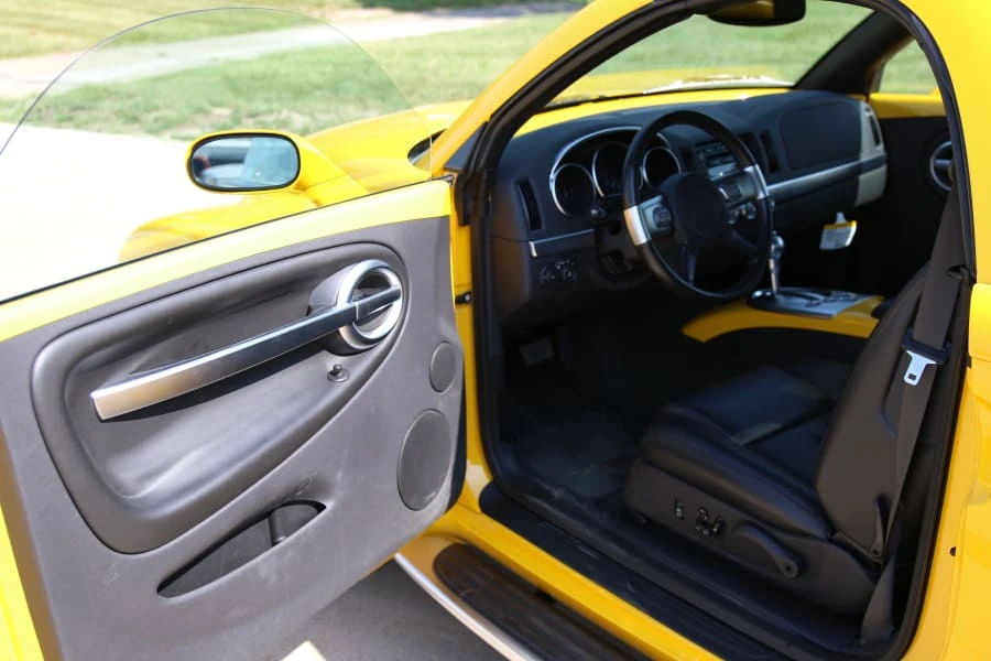2003 Chevrolet SSR - Image 17 of 31