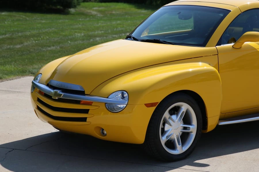 2003 Chevrolet SSR - Image 14 of 31