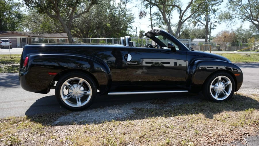 2003 Chevrolet SSR - Image 18 of 31