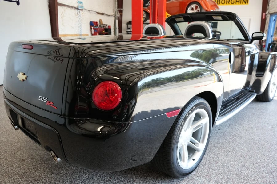2003 Chevrolet SSR - Image 27 of 31