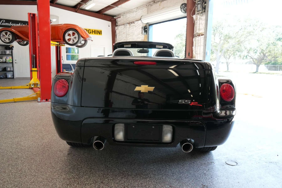 2003 Chevrolet SSR - Image 28 of 31