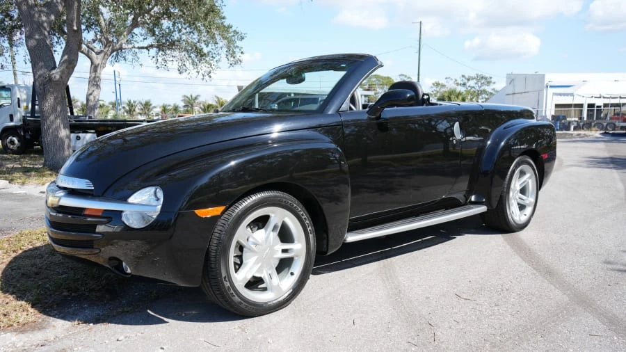 2003 Chevrolet SSR - Image 16 of 31