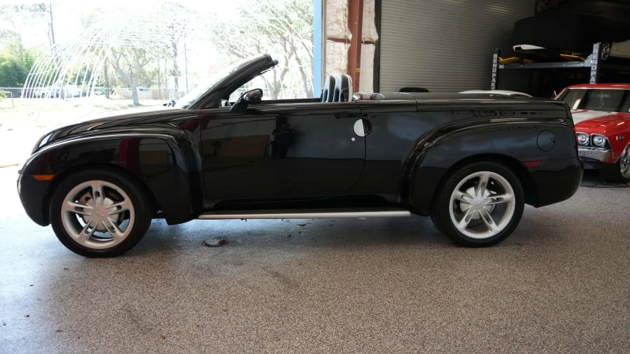 2003 Chevrolet SSR - Image 25 of 31