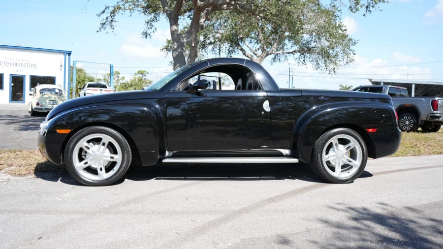 2003 Chevrolet SSR - Image 10 of 31