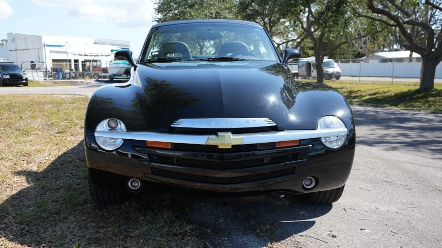2003 Chevrolet SSR - Image 4 of 31