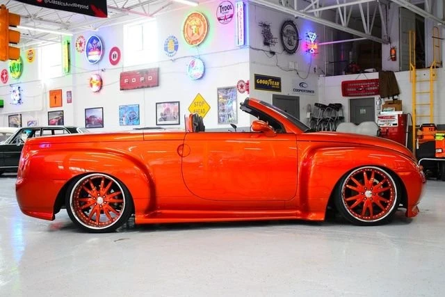 2003 Chevrolet SSR - Image 28 of 31