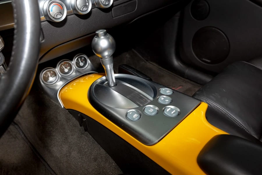 2003 Chevrolet SSR - Image 30 of 31