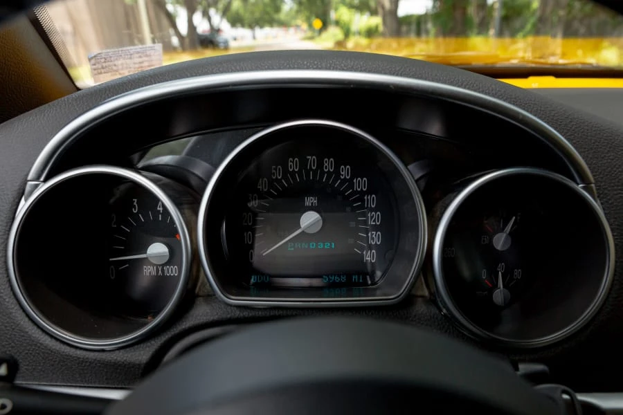 2003 Chevrolet SSR - Image 22 of 31