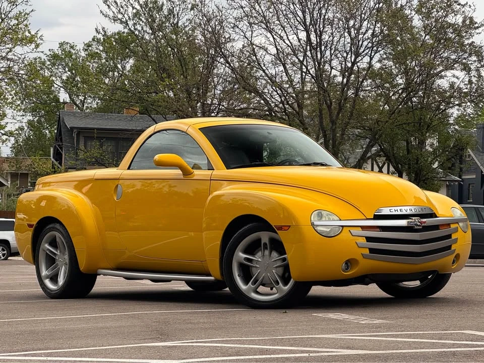 2003 Chevrolet SSR - Image 4 of 20