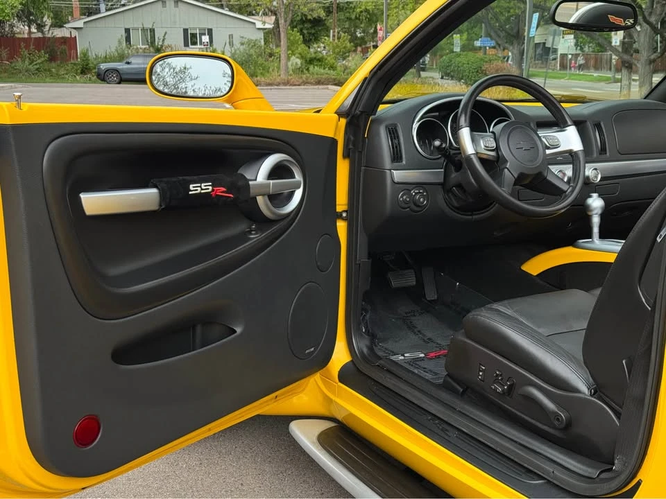 2003 Chevrolet SSR - Image 9 of 20
