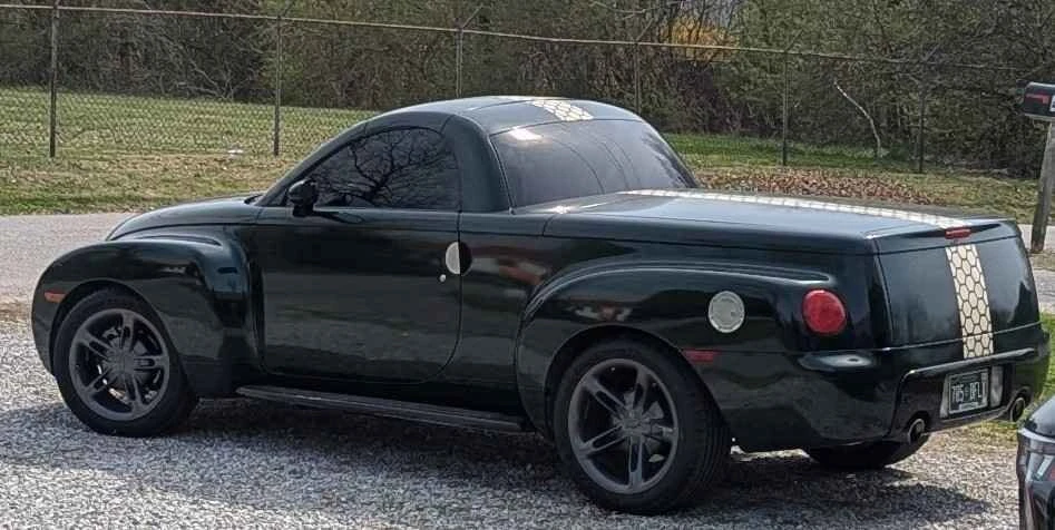 2003 Chevrolet SSR - Image 5 of 6