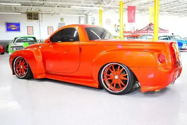 2003 Chevrolet SSR - Image 22 of 22