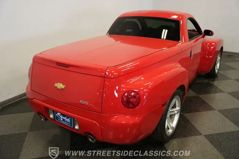 2003 Chevrolet SSR - Image 29 of 31