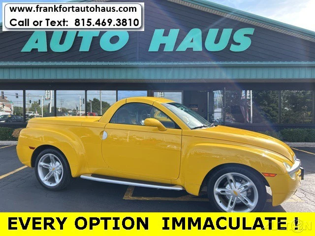 2003 Chevrolet SSR - Image 2 of 12