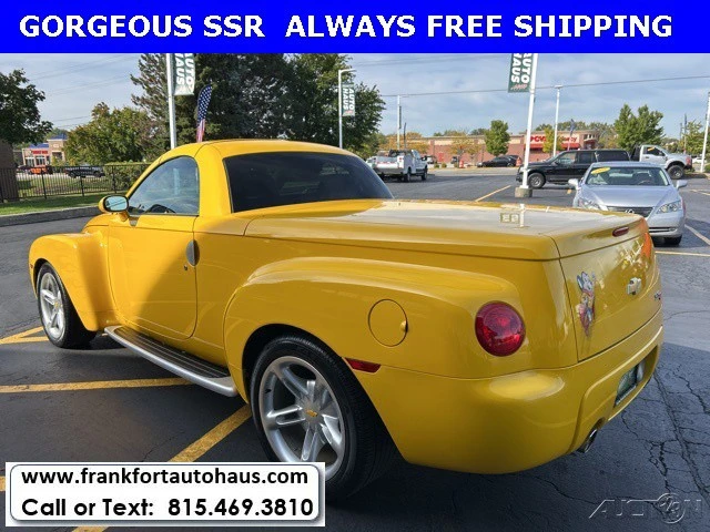 2003 Chevrolet SSR - Image 9 of 12