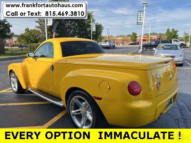 2003 Chevrolet SSR - Image 10 of 12