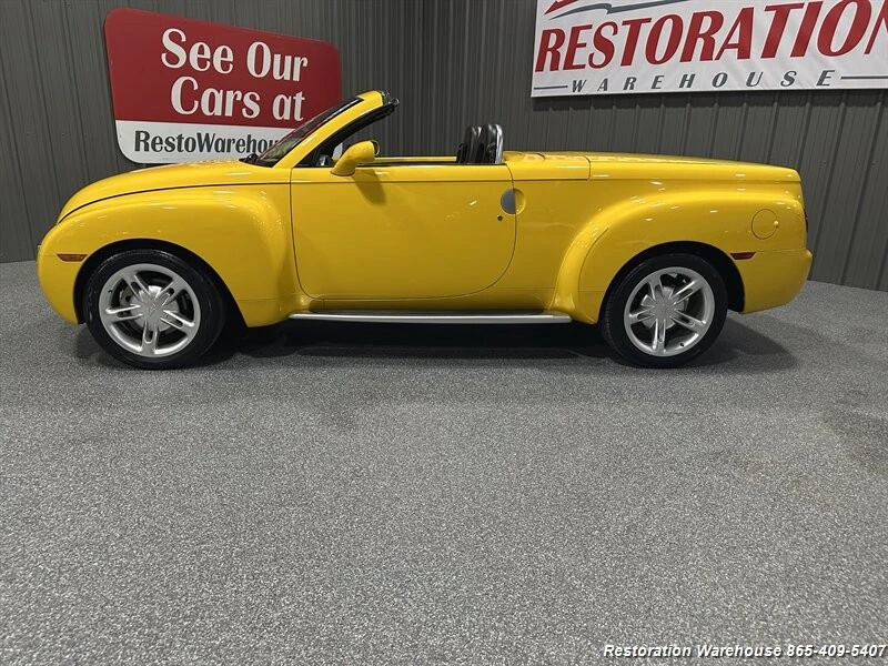 2003 Chevrolet SSR - Image 2 of 21