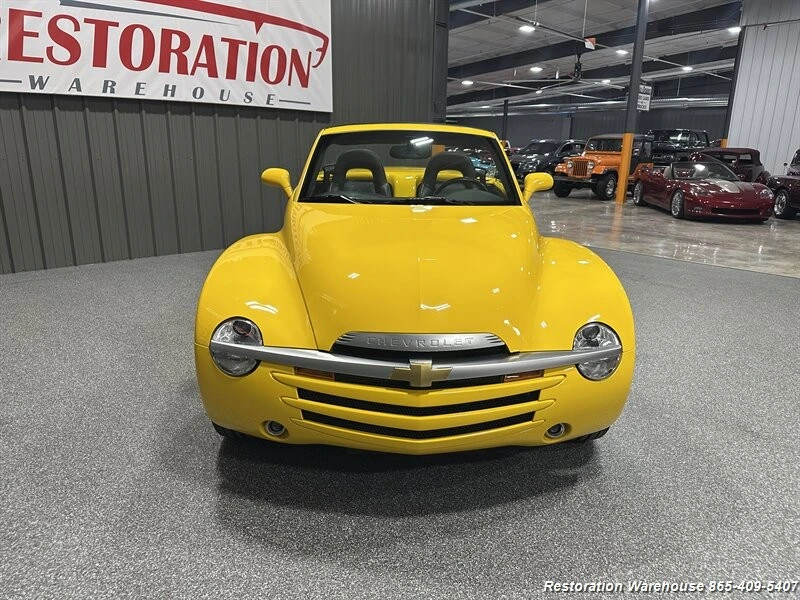 2003 Chevrolet SSR - Image 3 of 21