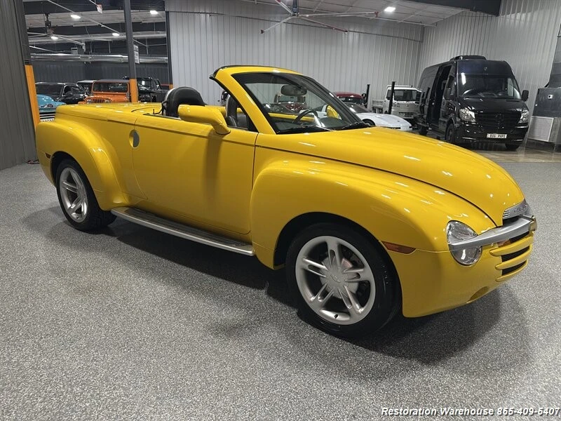 2003 Chevrolet SSR - Image 4 of 21