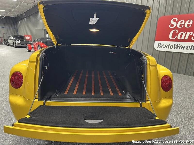 2003 Chevrolet SSR - Image 17 of 21