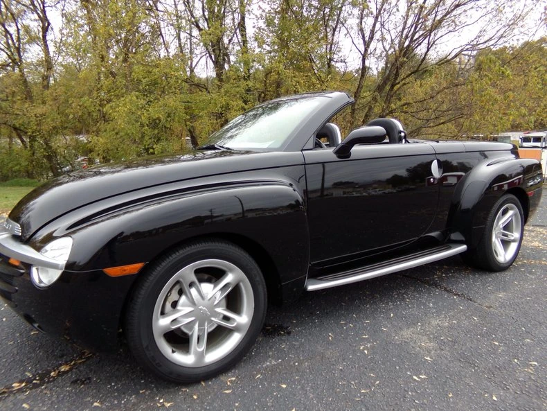 2003 Chevrolet SSR - Image 19 of 31