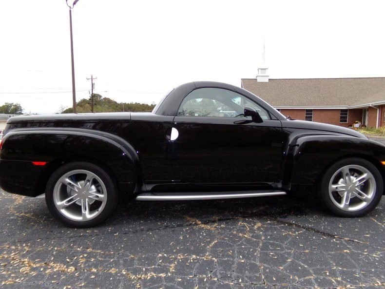 2003 Chevrolet SSR - Image 7 of 31