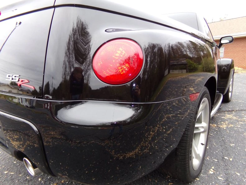 2003 Chevrolet SSR - Image 9 of 31