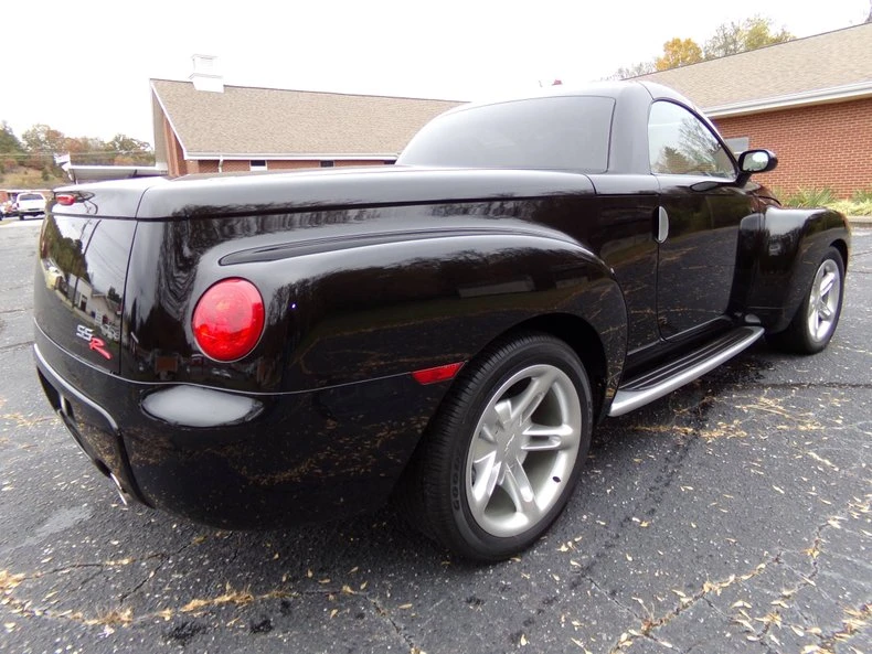 2003 Chevrolet SSR - Image 8 of 31