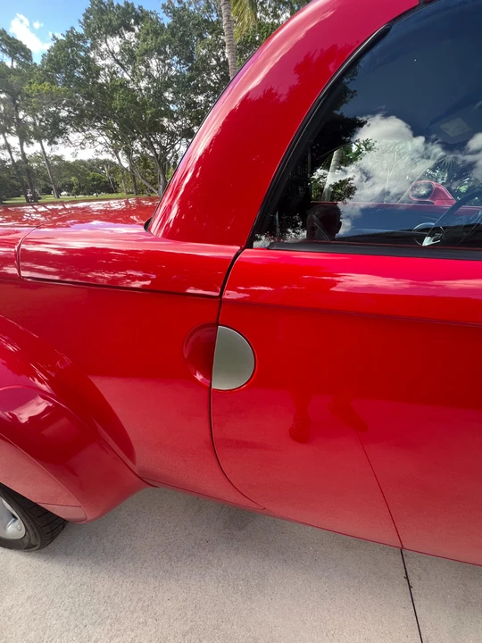 2003 Chevrolet SSR - Image 30 of 31