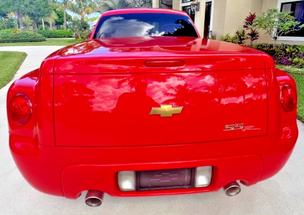 2003 Chevrolet SSR - Image 6 of 31