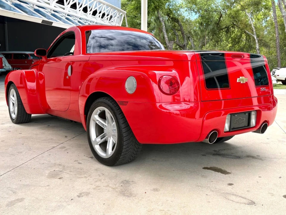 2003 Chevrolet - Image 10 of 31