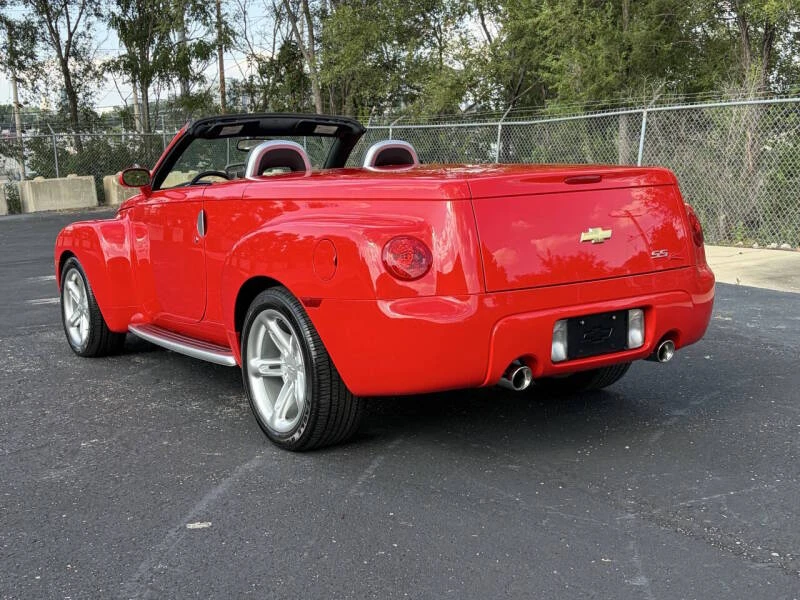 2003 Chevrolet SSR - Image 4 of 21