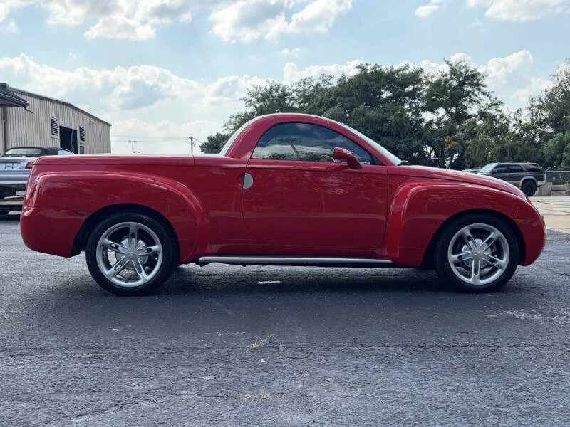 2003 Chevrolet SSR - Image 12 of 21