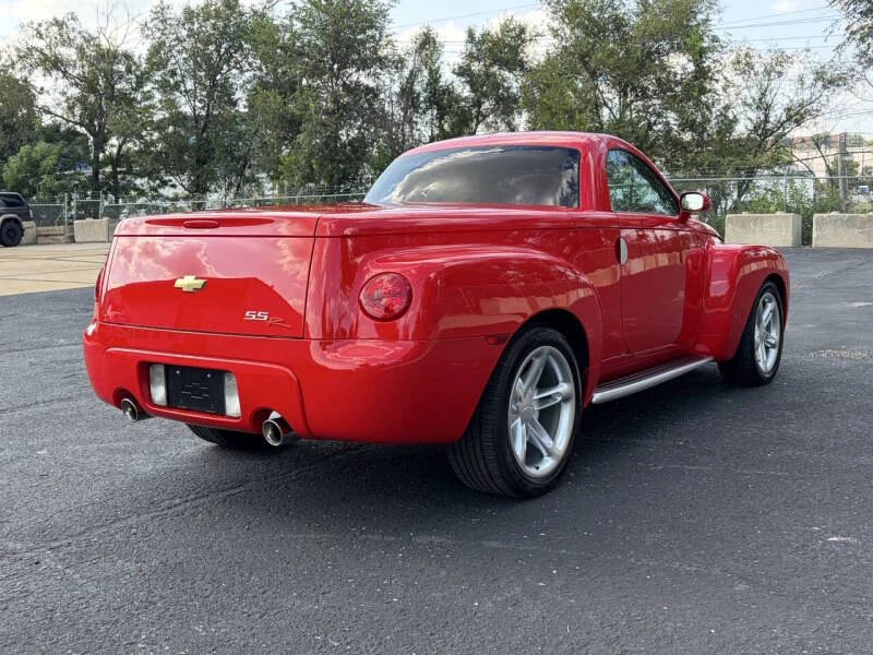 2003 Chevrolet SSR - Image 9 of 21