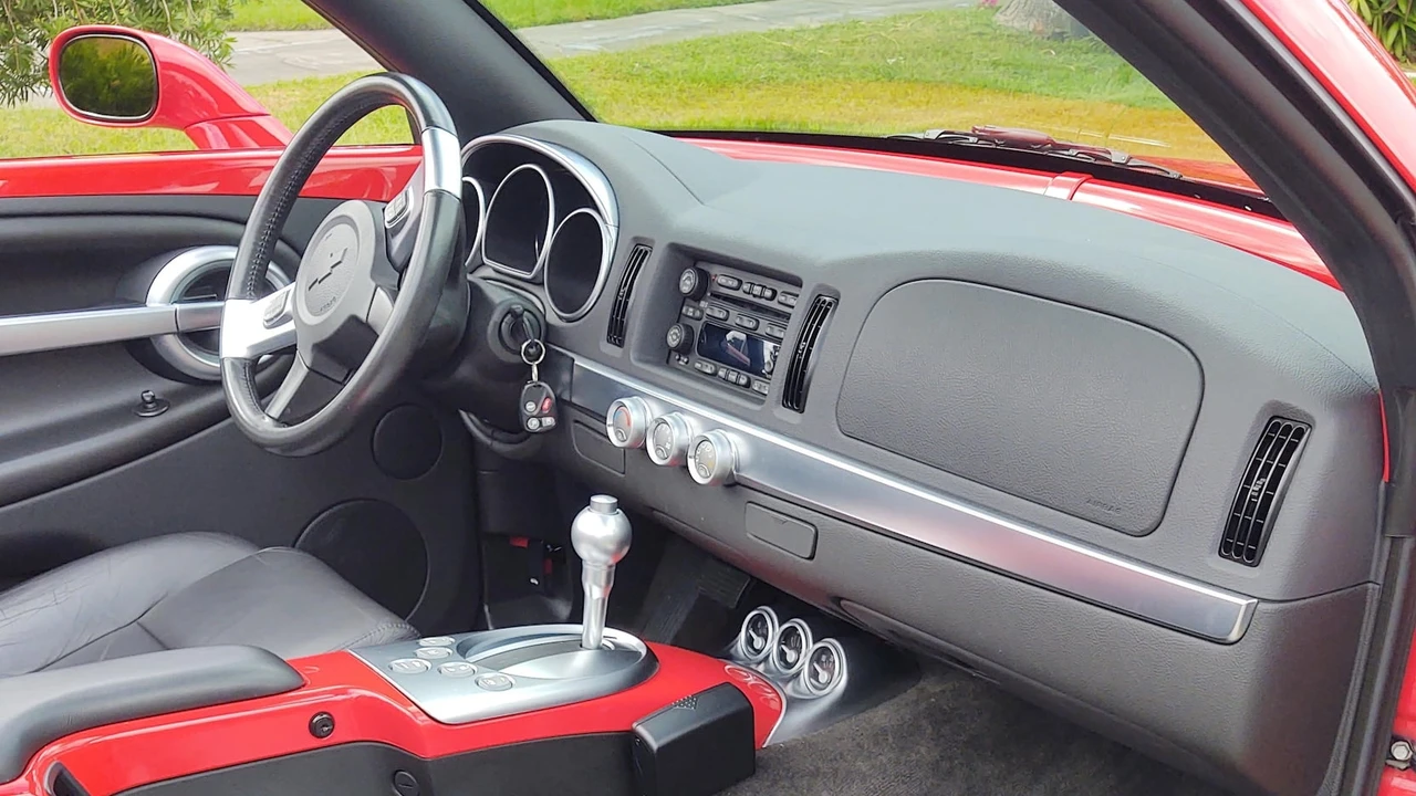 2003 Chevrolet SSR - Image 3 of 7
